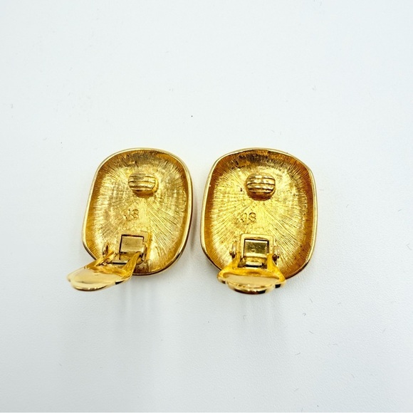 Vintage JS Joseph Smith & Sons Gold Tone Fuchsia Enamel Clip On Earrings - Picture 5 of 6